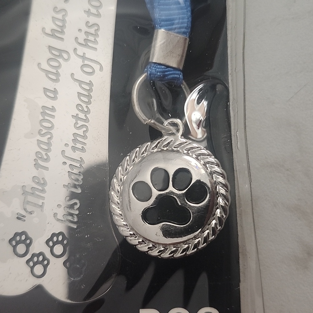 Dog Bone Bookmarker - Picture 3 of 5